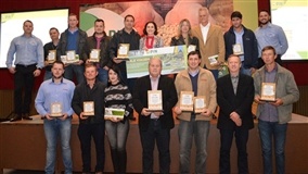 Cotrijal e Syngenta premiam produção recorde de soja e trigo